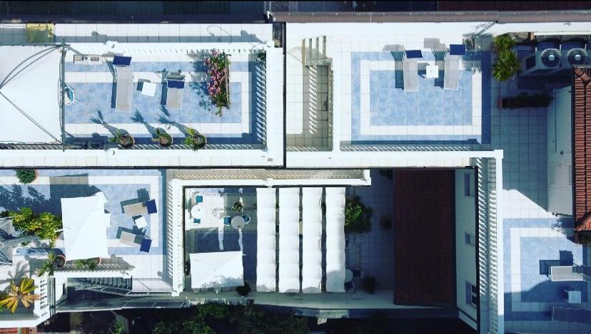 London 3* Viareggio