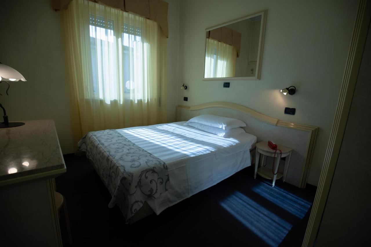 London Hotel Viareggio