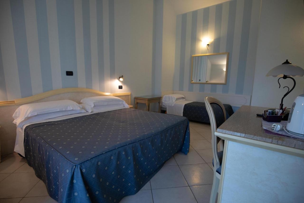 Hotel London Viareggio