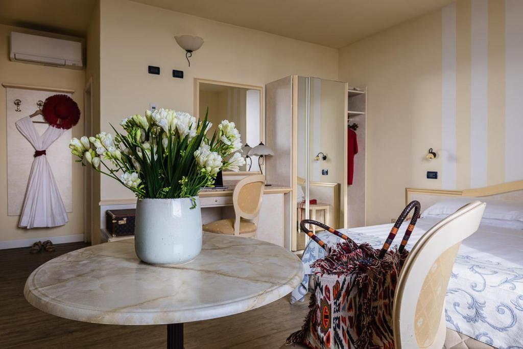 London Hotel Viareggio